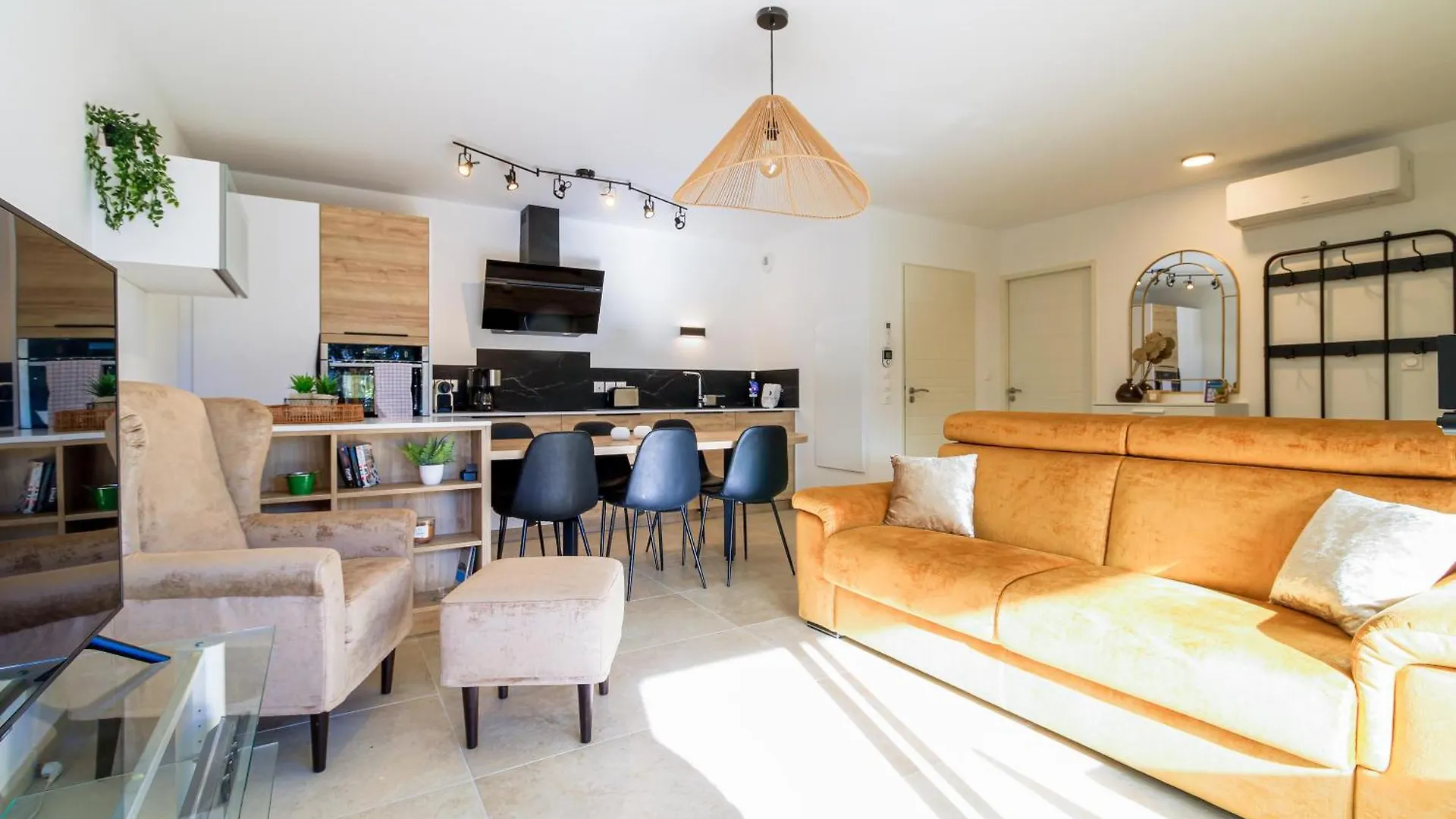 Select'Sohome - Appartement Pour 6 Personnes Dans Une Residence Neuve Avec Piscine - Grande Terrasse, Parking Prive Et Plancha ! - Capnat-A01 Bormes-les-Mimosas 0*,  França